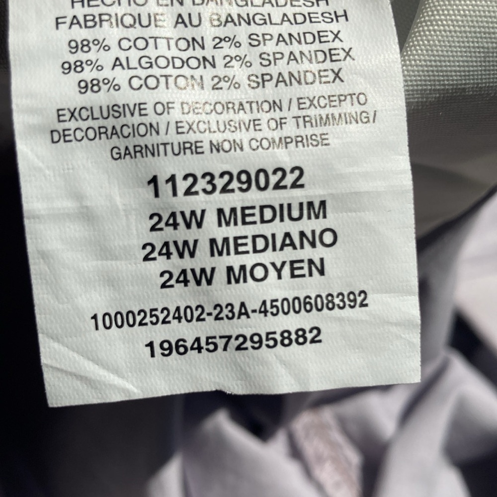 Lee Bermuda short soft flex comfort waistband midrise 9 in inseam 24W - Picture 16 of 17